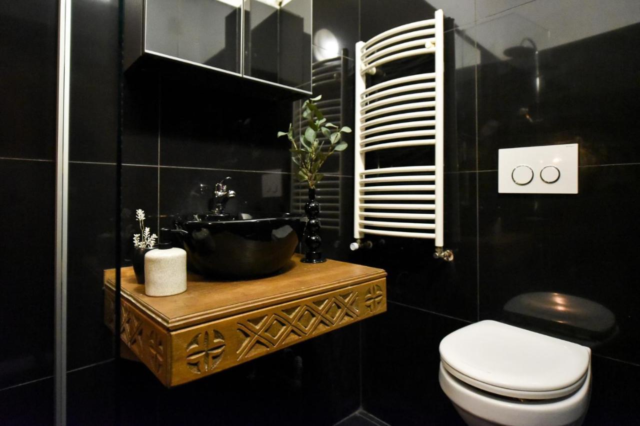 The Brancovanian Apartment - Cismigiu Park Bucarest Esterno foto