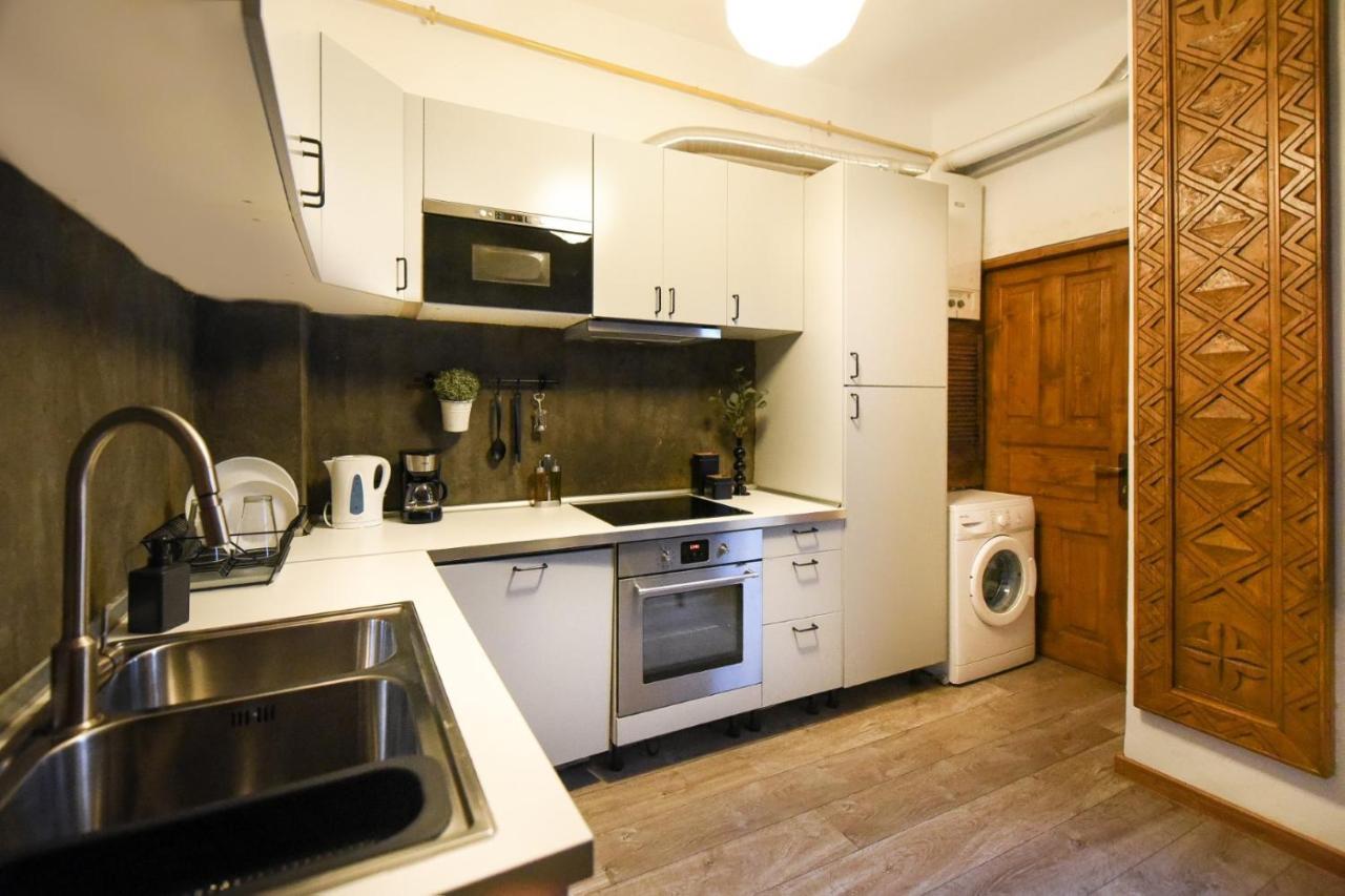 The Brancovanian Apartment - Cismigiu Park Bucarest Esterno foto