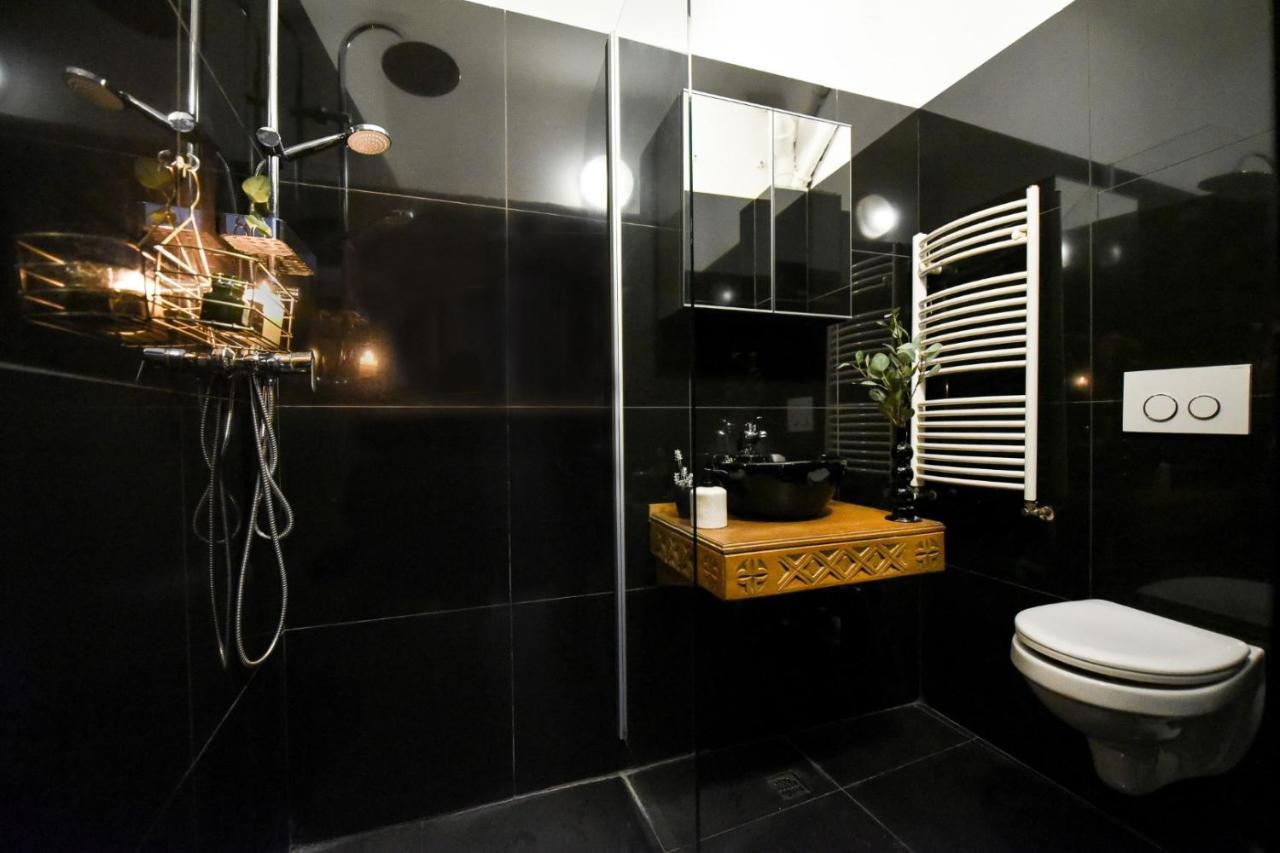 The Brancovanian Apartment - Cismigiu Park Bucarest Esterno foto
